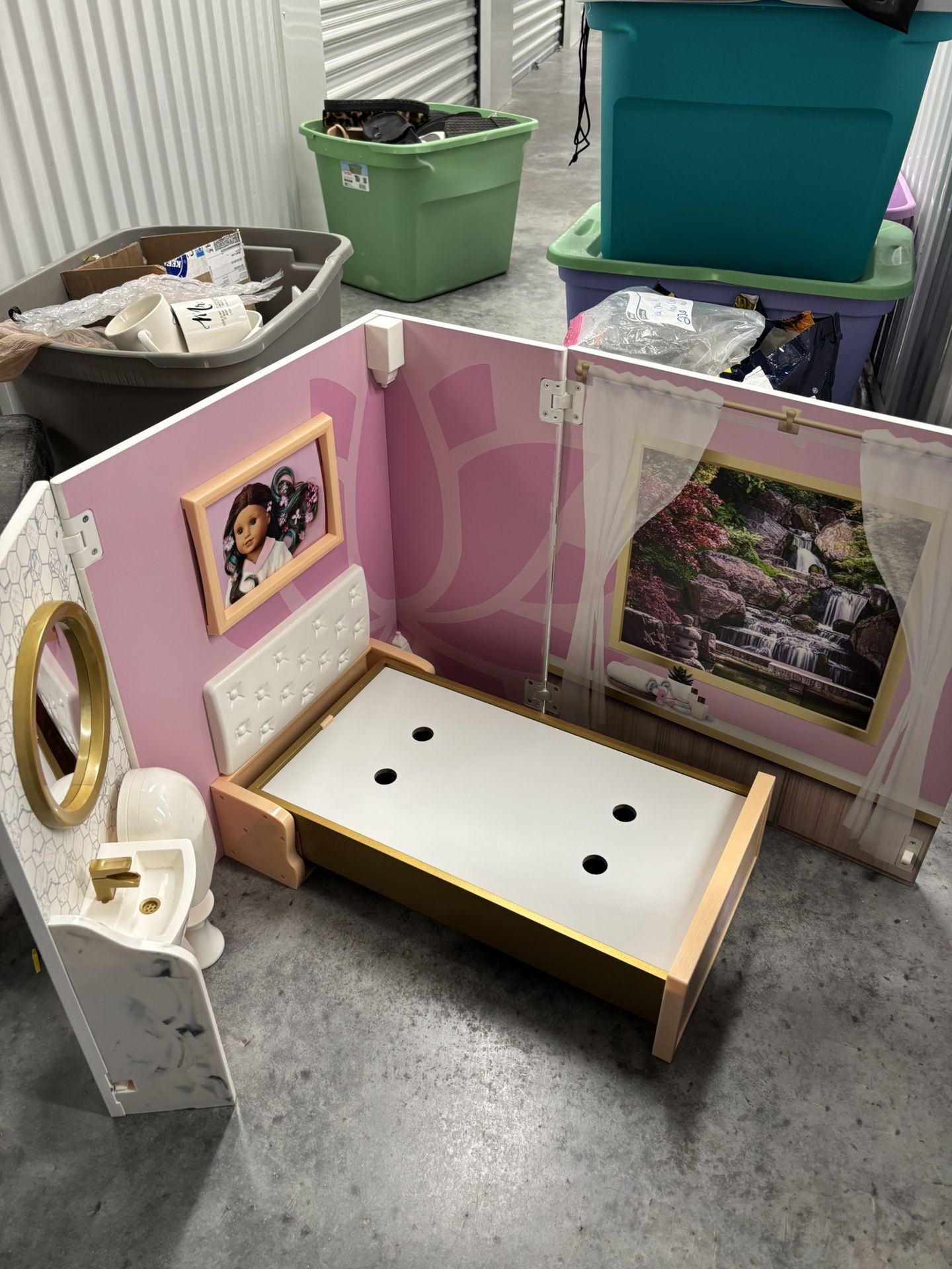 American Girl Doll Hotel & Spa Playset Retired