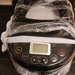EliteGourmet Breadmaker