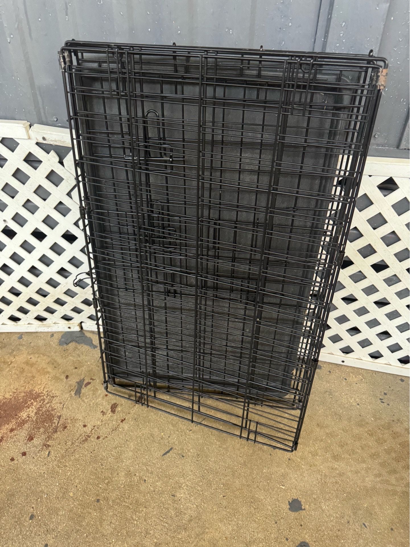 Medium size Dog crate 30x19