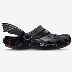 EXCLUSIVE !!! Batman Crocs , Size 8 $120 Just Pickup