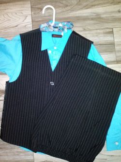 Boys Size 7 .4 Pieces