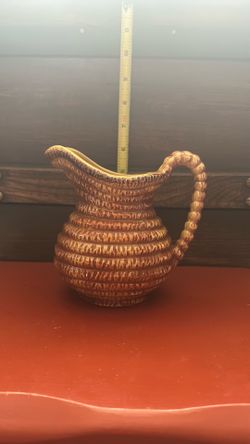 Small porcelain rope pitcher