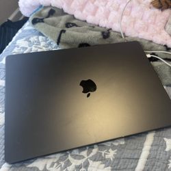 MacBook Pro 16” (2023) • M3 Pro • 36GB RAM