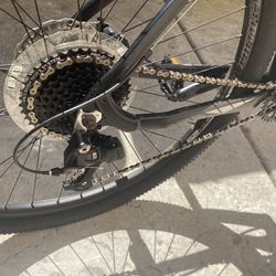 Title: Schwinn Mountain Bike - Needs Repair