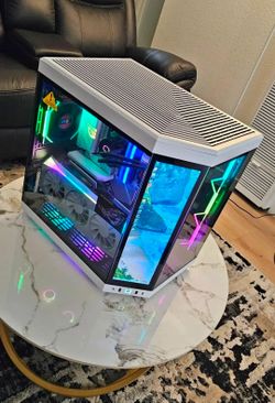 High end Gaming PC Ryzen 9800x3D 32GB DDR5 4TB SSD 9070XT