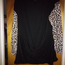 Very Cute Ladies Size 1X Top