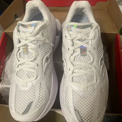 Saucony Grid NXT Sneakers (White)