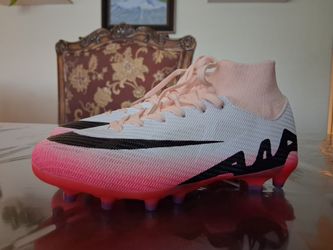 Kids 13.5k soccer cleats