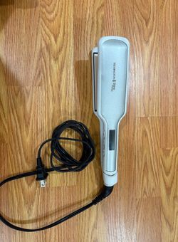 Hair straightener