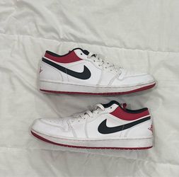 Nike Air Jordan 1 Low White University Red.