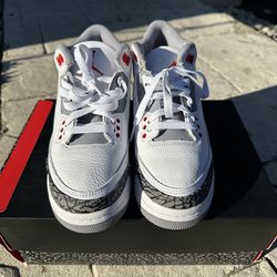 Air Jordan 3 Retro (GS), White/Fire Red - Black, 6.5 Men’s, 8 Women’s