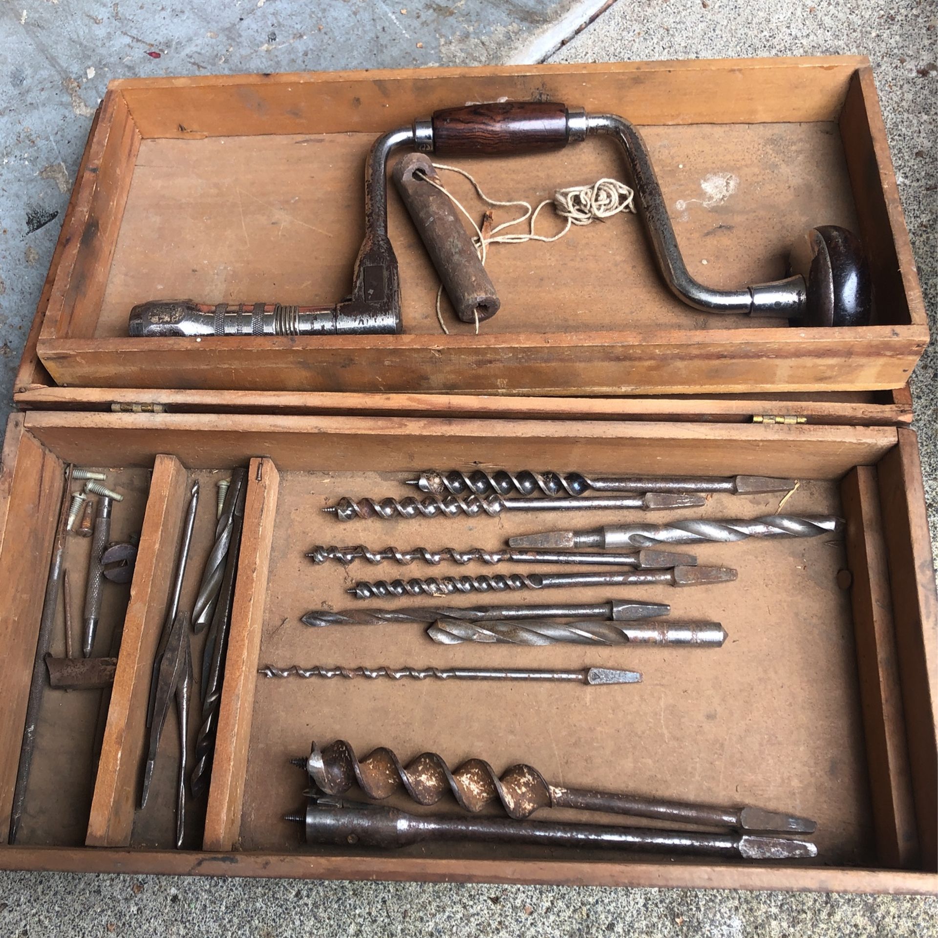 Antique Auger Drill And Bits