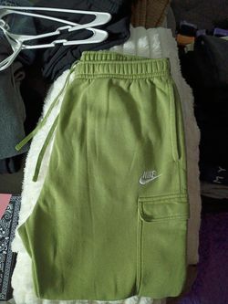 Nike cargo joggers Xl olive green color