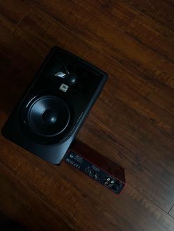 JBL Studio Monitors + Focusrite