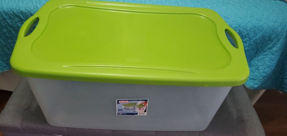 Clear Plastic Container 34"Lx20"Wx15"H