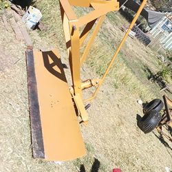 Grader/ snowplow & culta ator