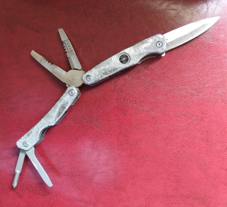 Multi Pocket Tool Kit