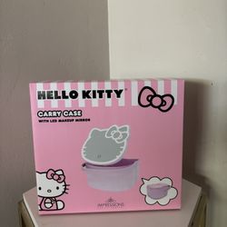 Hello Kitty Carry with LED Makeup Mirror