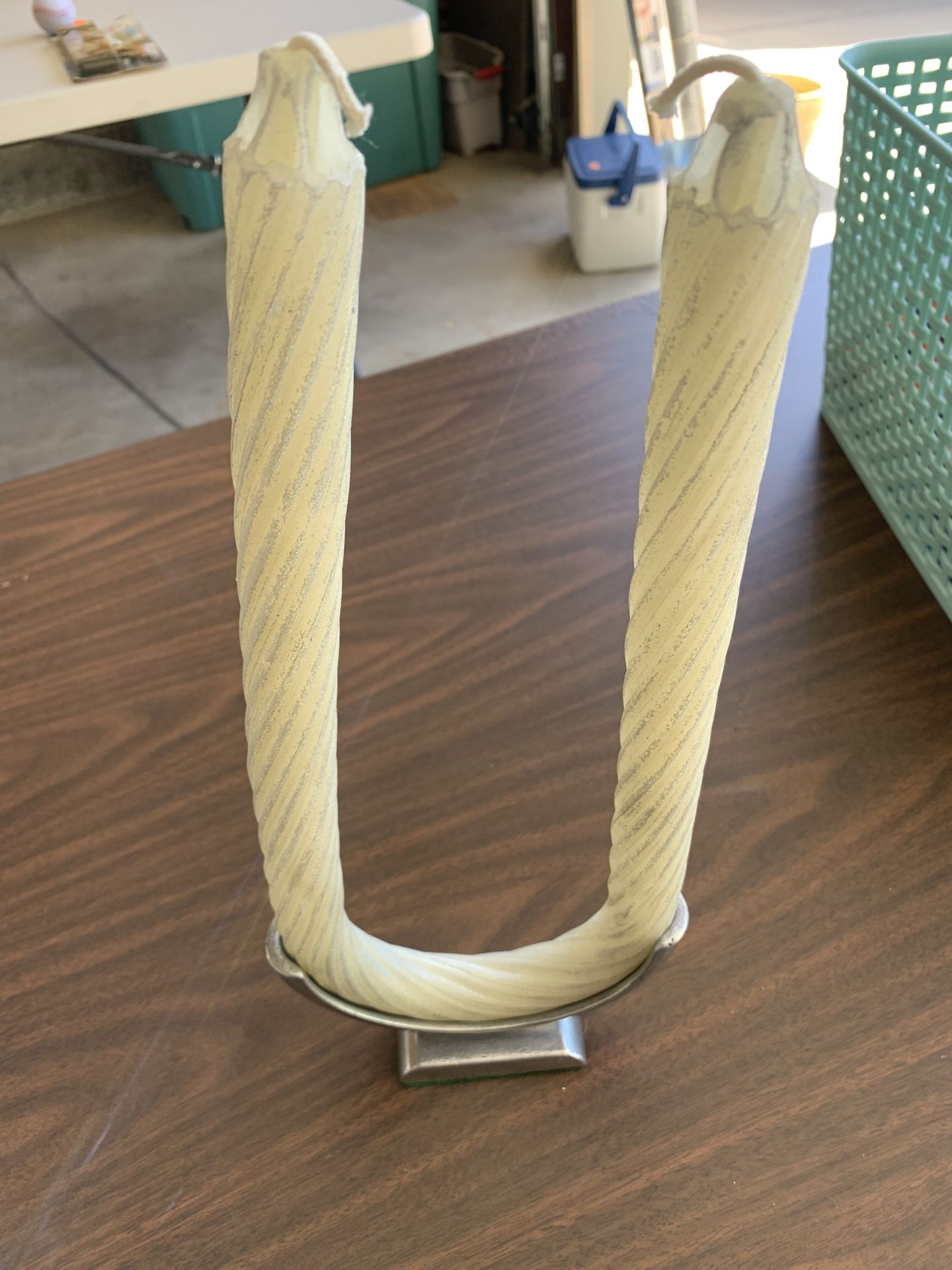 U-SHAPED CANDLE & PEWTER CRADLE HOLDER