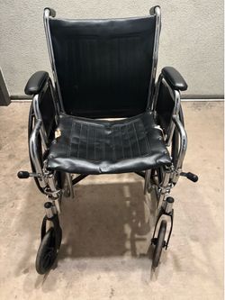 Cardinal health Wheelchair
