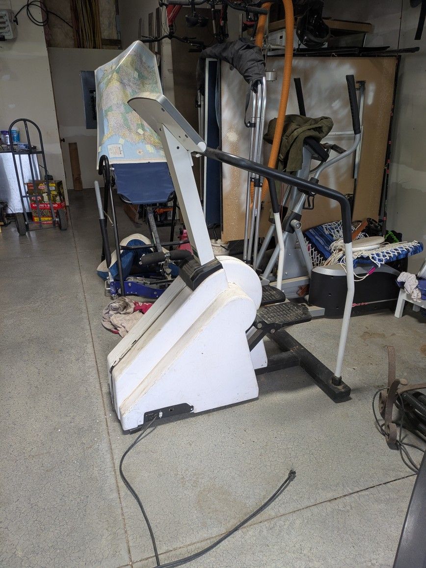 Stair Master And Elliptical