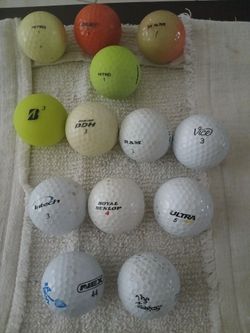 Mixed colors golf balls