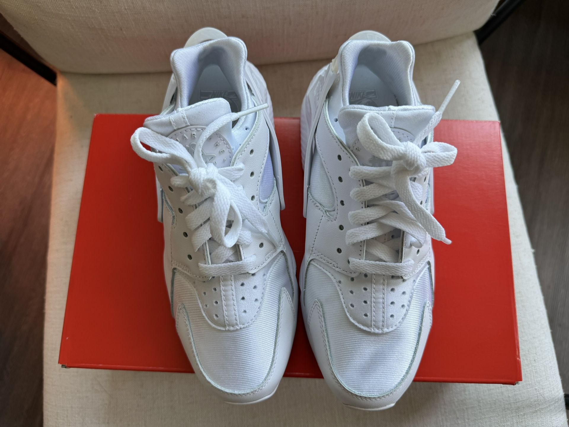 Women Size Nike Air Huarache Pure Platinum Triple White DH4439