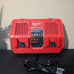 Milwaukee M18 Dual Rapid Charger 