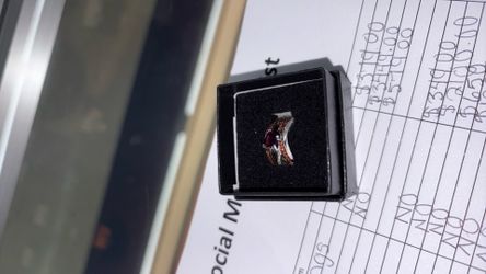 Birthstone ring