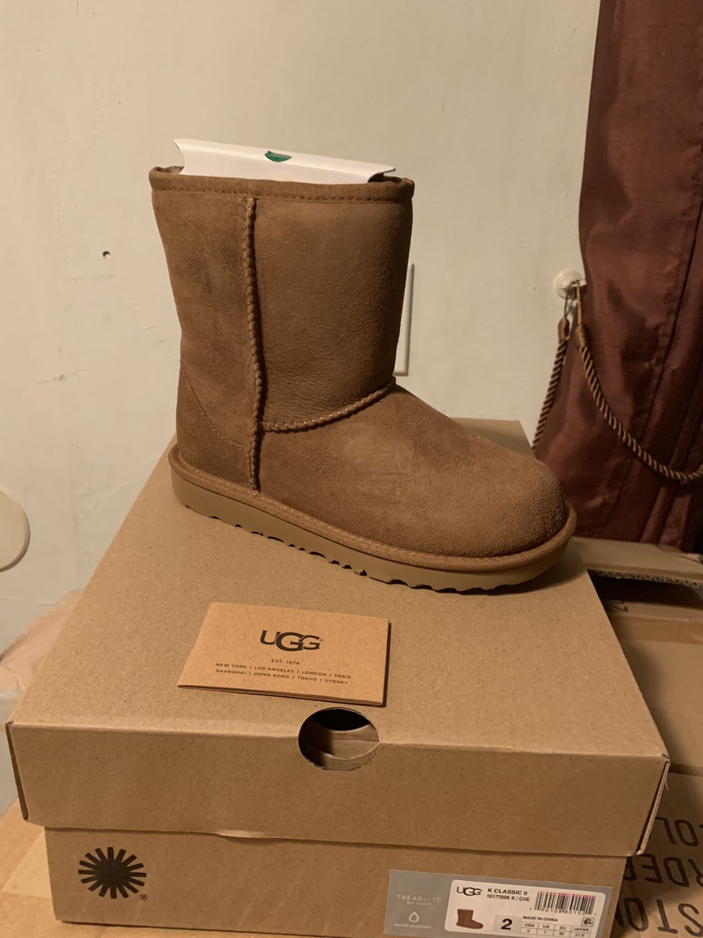 Uggs new size youth 1 & 2