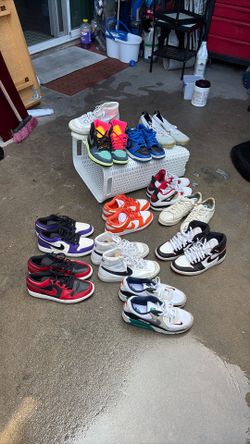 Selling 12pair of shoe for man 9 size 2 sold