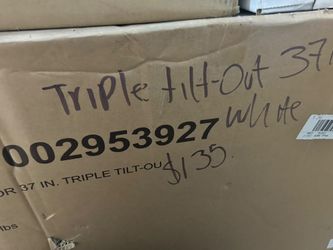 Tripe tilt-out hamper in white