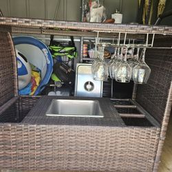Rolling Wicker Patio Bar. Wine Glass Holder, Ice Bucket