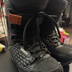 32 Snowboard Boots