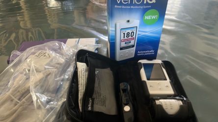 One touch Verio IQ  blood glucose monitor system