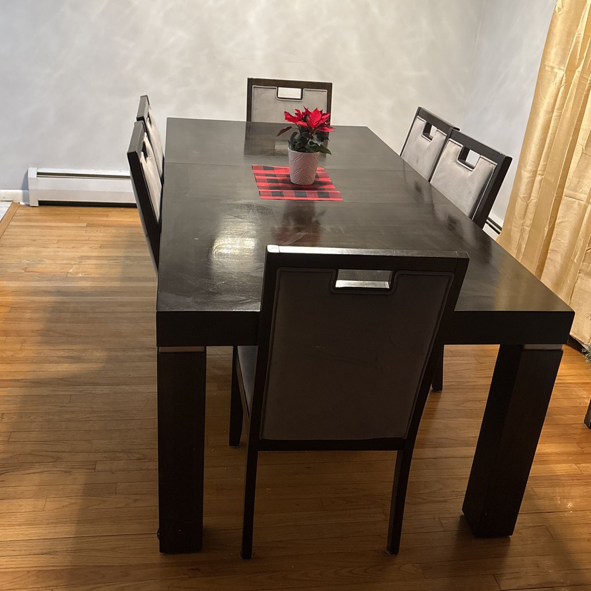 Dining Room Table And Chairs