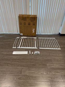 $30 #1658 (30” Tall X 29-62” Wide) extra wide safety gate for baby toddler or dog / heavy duty easy install