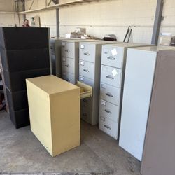 FREE! Dozens Of Assorted Kinds Of Filing Cabinets!