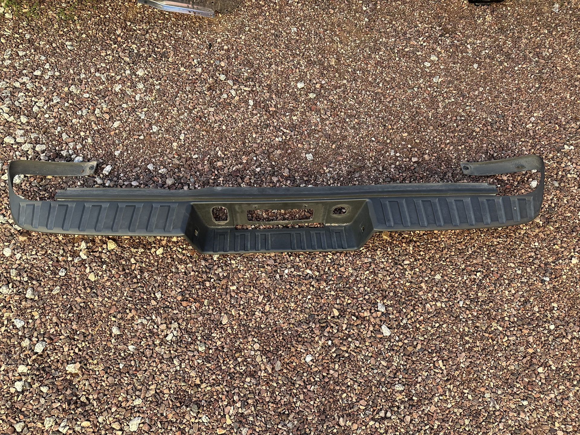 Chevy Silverado Bumper Step 2014 - 2018, Chevy Silverado Rear Bumper Step, Chevy Bumper, OEM Original Part 