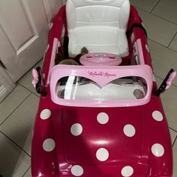 Disney Minnie Mouse Battery-Powered Ride-On Car, Kids Ages 3+ 