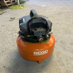 Ridgid 6gal Compressor 