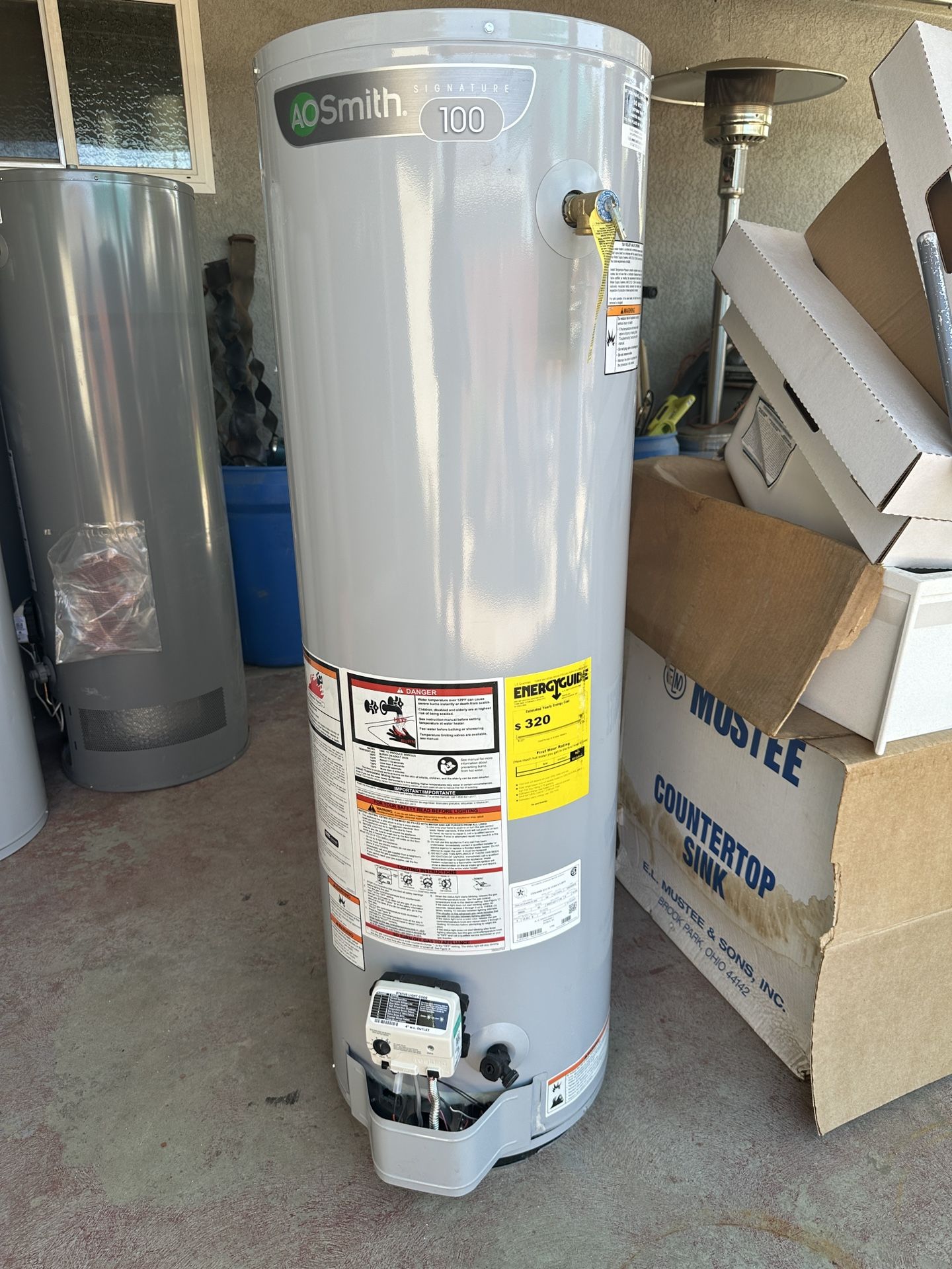 AO Smith 40 Gallon Natural Gas Water Heater