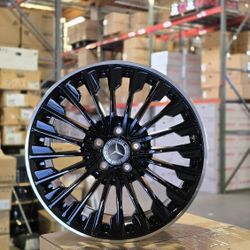 19 Inch Staggerd New & New Tires For MERCEDES BENZ C43