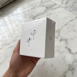 HEADPHONES ($40 FREE DELIVERY DEPENDING ON LOCATION