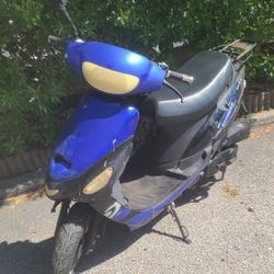 50cc Gator S3 Moped Tao Scooter