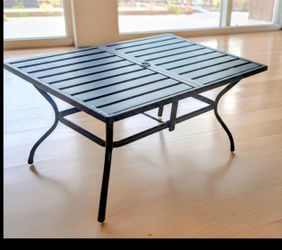 60" Black metal indoor/outdoor Dining Table