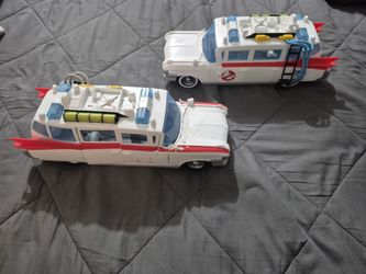 Ghostbuster  car both 25