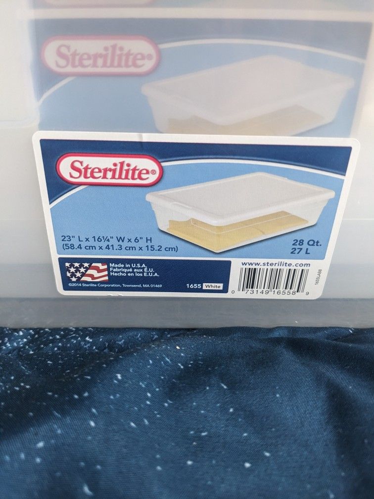 Sterilite 28 QT Plastic Storage Bins with Lids (X6)