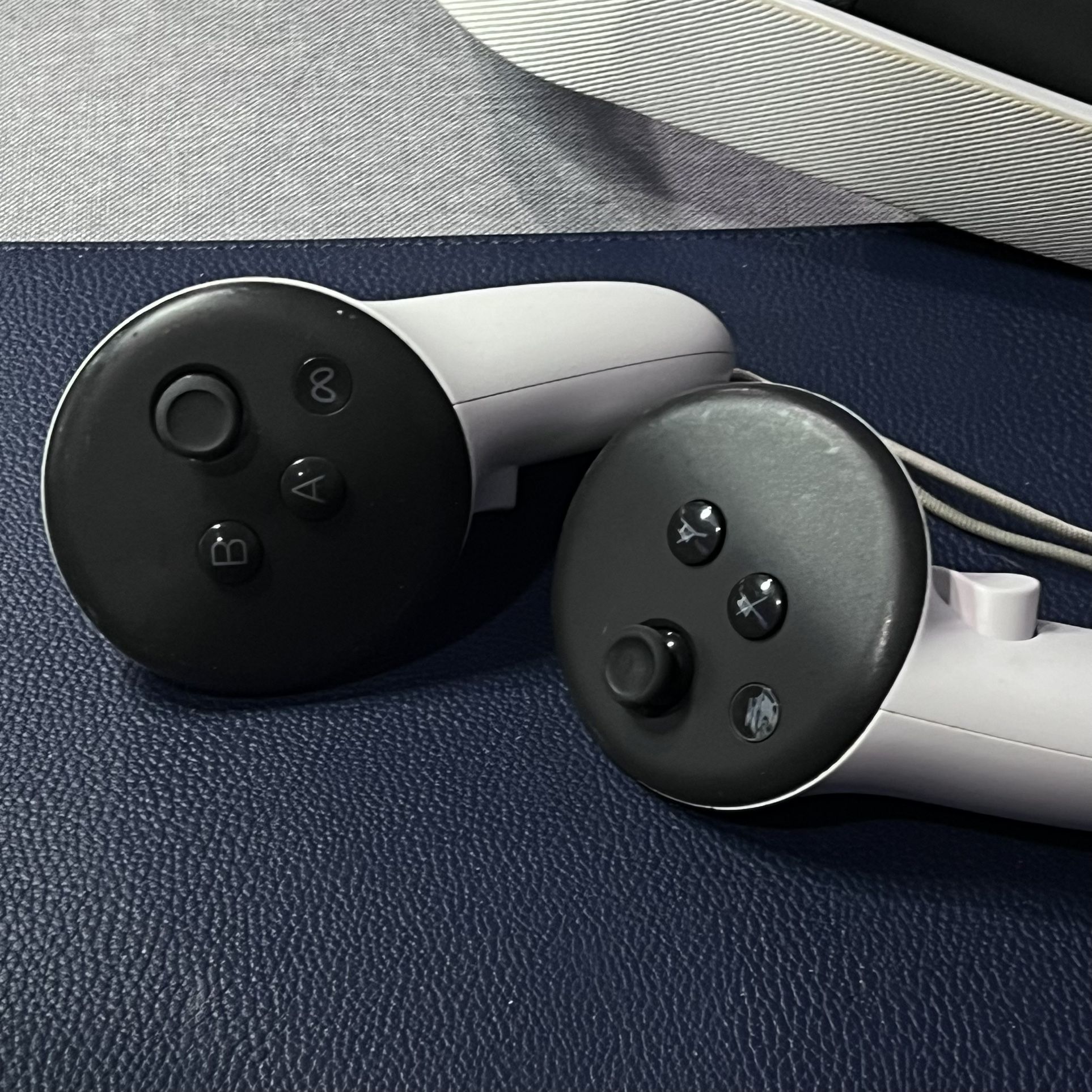 Tons Of Oculus 2, 3 And 3S, Complete Units and Parts