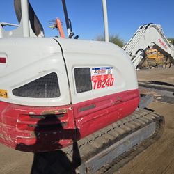 2020 takeuchi tb 240 excavator exc cond 
